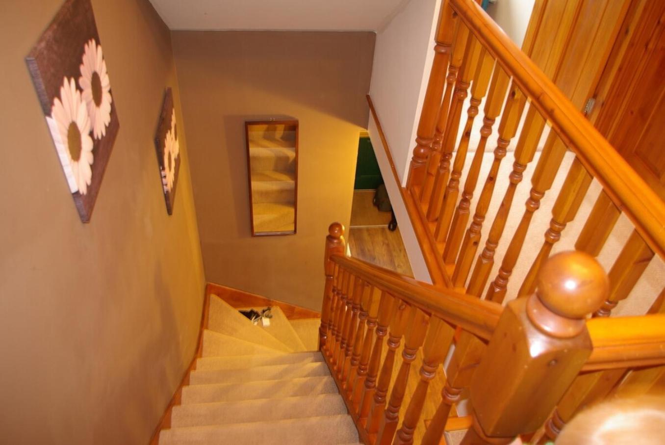Portland Mews - 3 Bed Holiday Home By Premier Serviced Accommodation Leek Bagian luar foto
