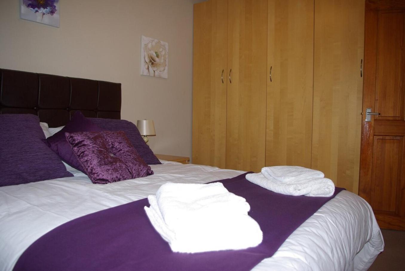 Portland Mews - 3 Bed Holiday Home By Premier Serviced Accommodation Leek Bagian luar foto
